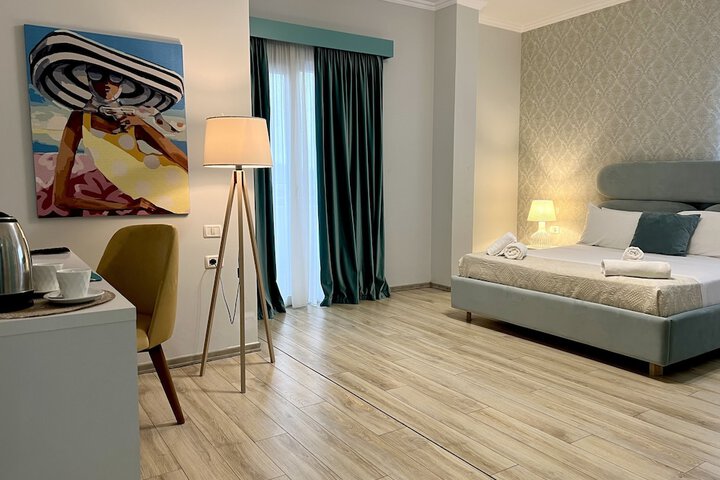 Room 7 of 38