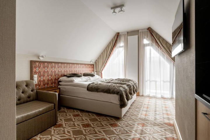 Room 20 of 28