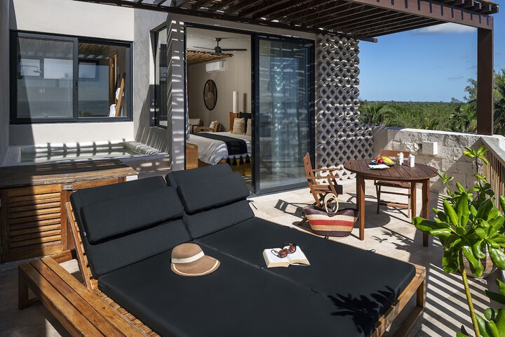 Terrace/Patio 37 of 131