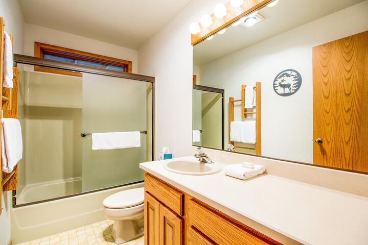 Room 15 of 19