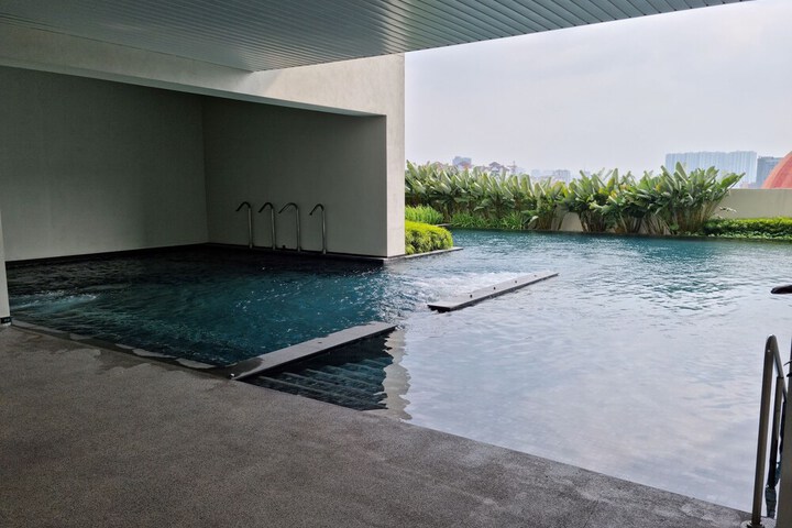 Pool 25 of 30