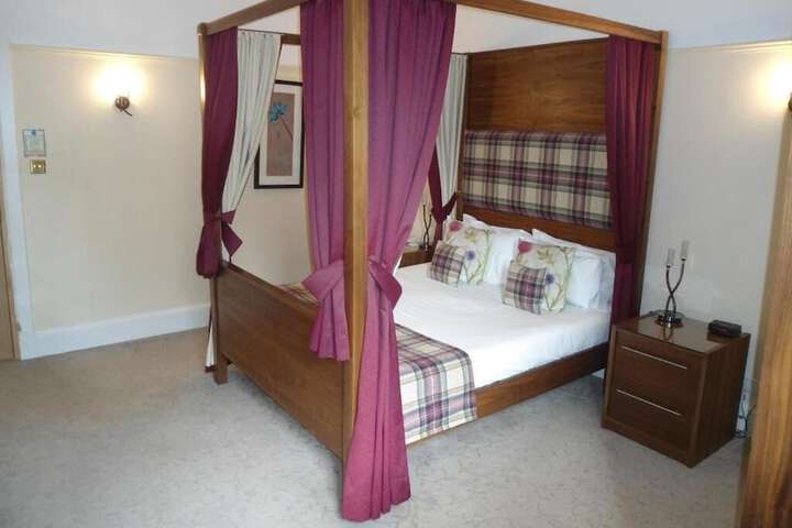 Room 16 of 45