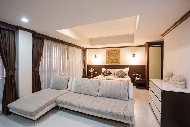 Room 15 of 63