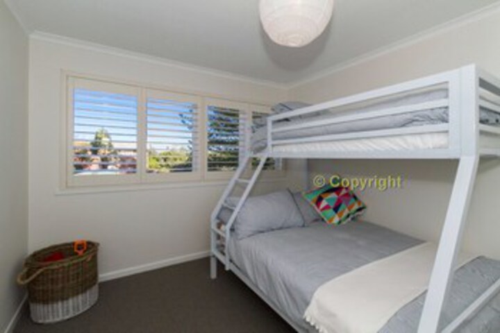 Room 15 of 19