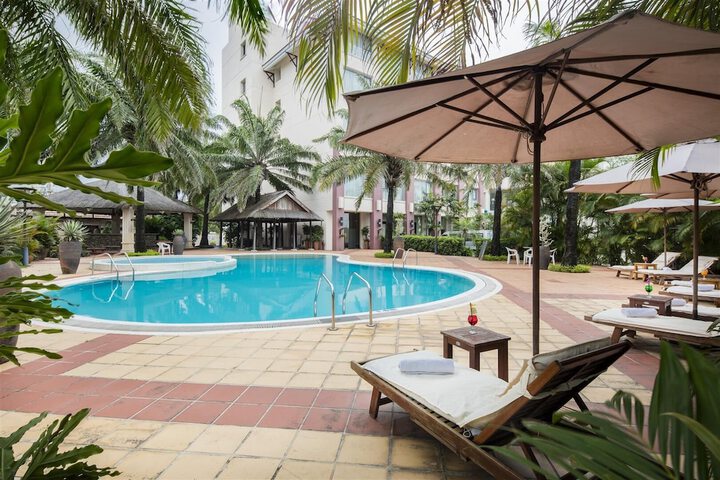 Pools & Facilities