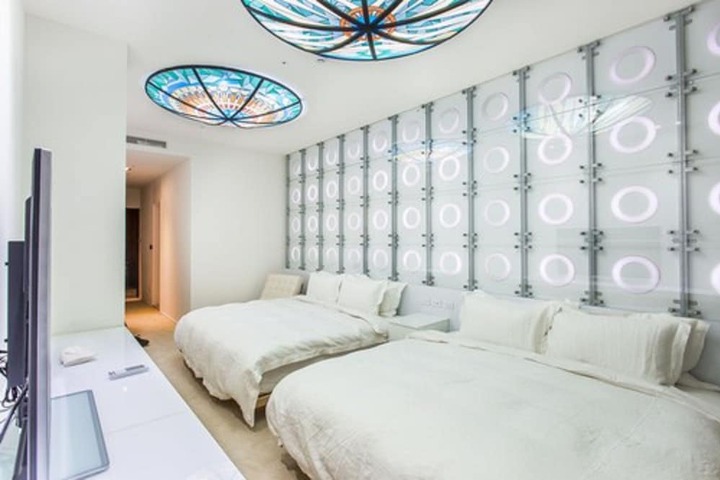 Room 45 of 89