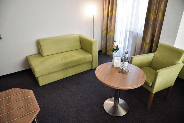 Room 14 of 40