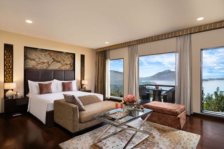Room 10 of 41