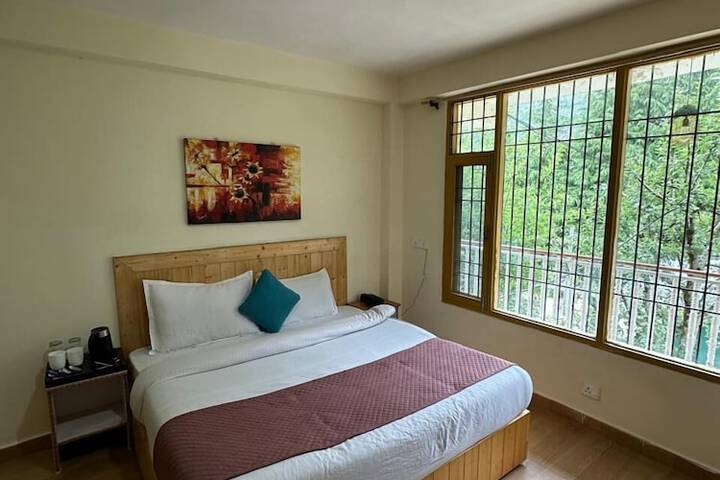 Room 20 of 28