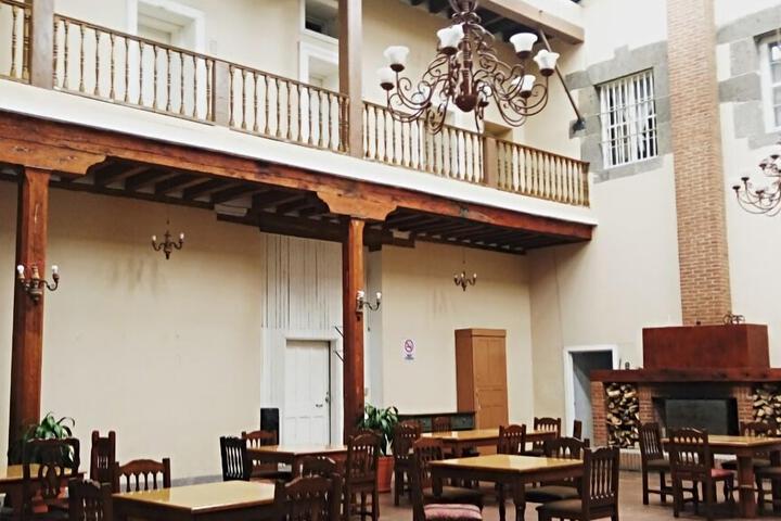Hotel Casa Blanca