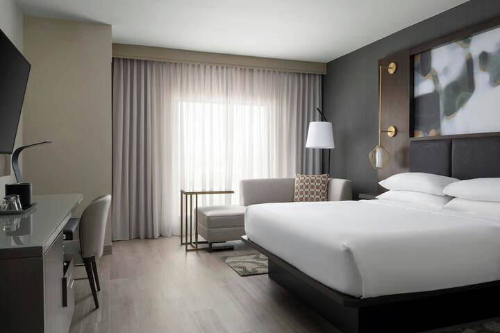 Room 17 of 41