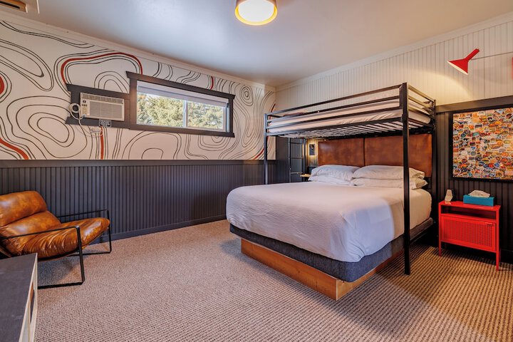 Room 12 of 60