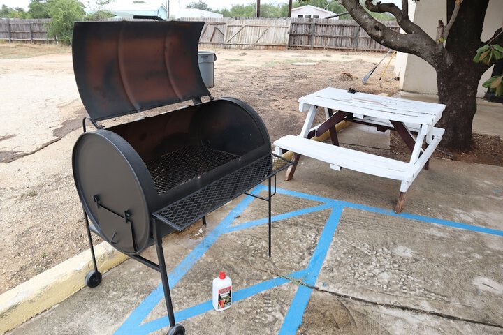 BBQ/picnic area