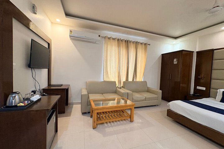 Room 8 of 49