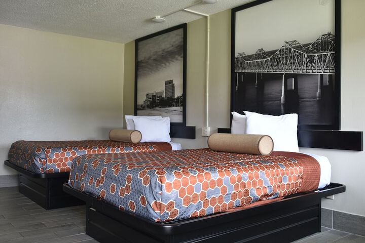 Room 10 of 52