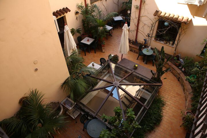 Hotel Exterior 44 of 48