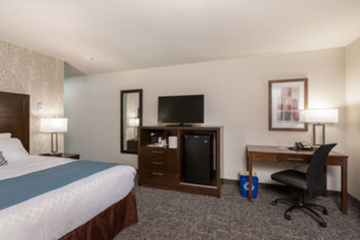 Room 34 of 60