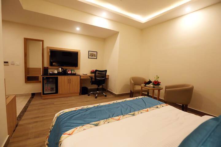 Room 8 of 22