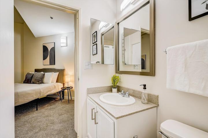 Room 168 of 194