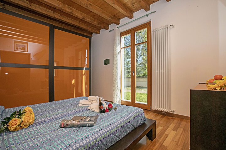 Room 14 of 21