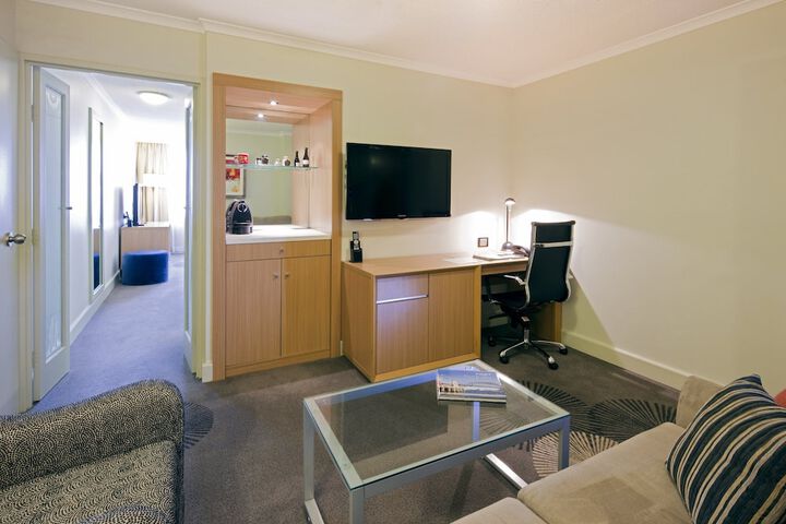 Room 9 of 129