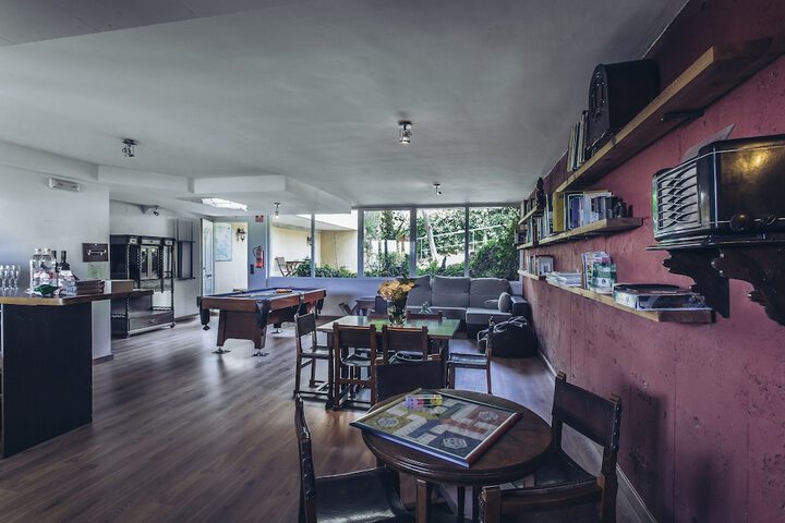 Room 8 of 31