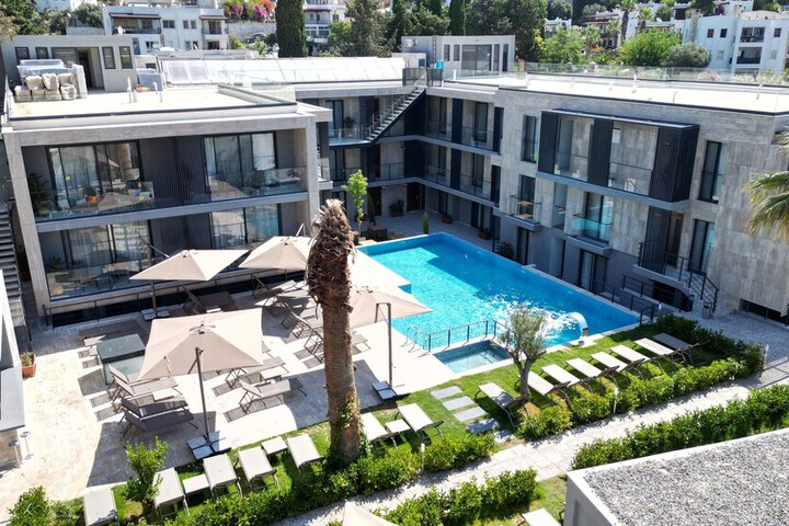 Hotel Exterior 54 of 61