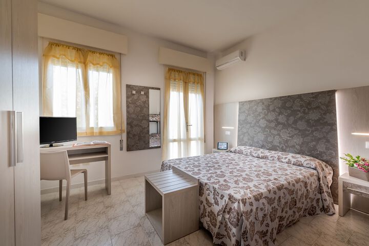 Room 46 of 90