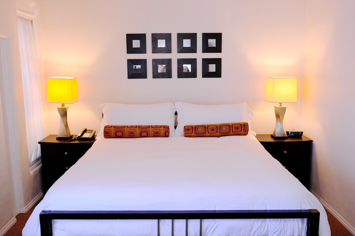 Room 3 of 38