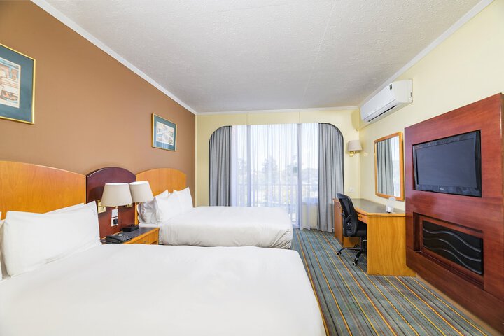 Room 48 of 184