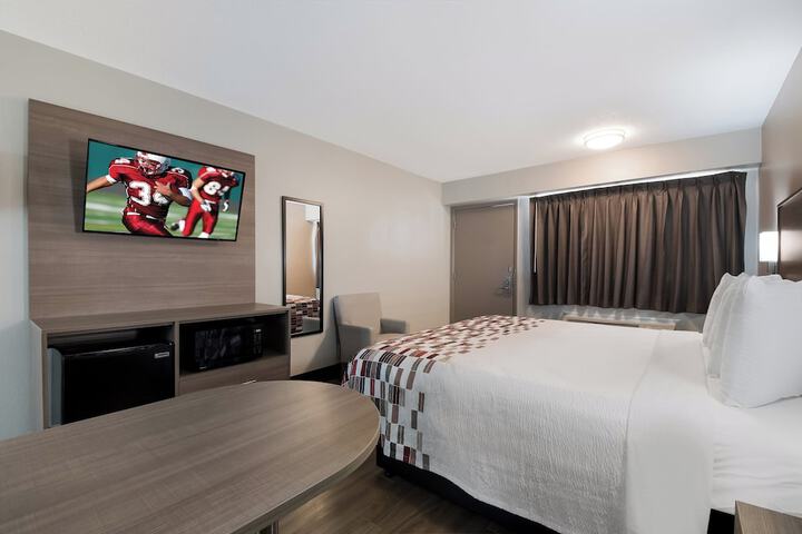 Standard | King Bed (2 of 9)