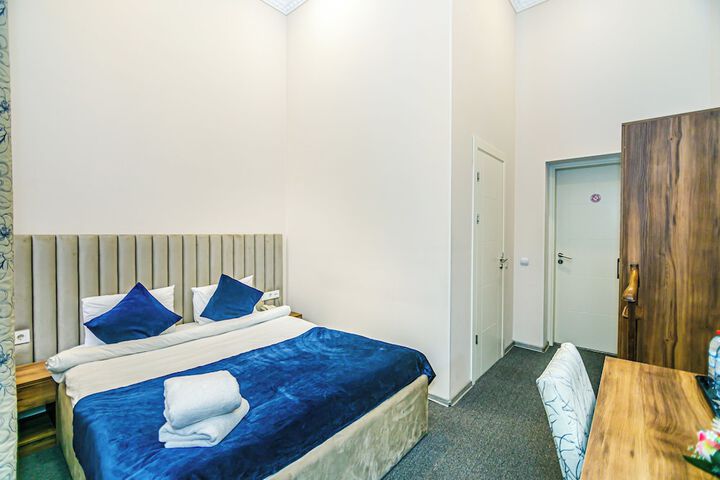 Room 15 of 79
