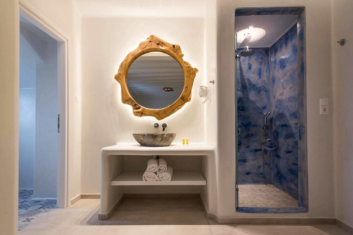 Room 29 of 53