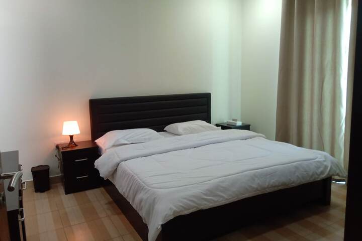 Room 2 of 7