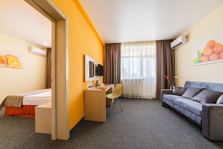 Room 12 of 33