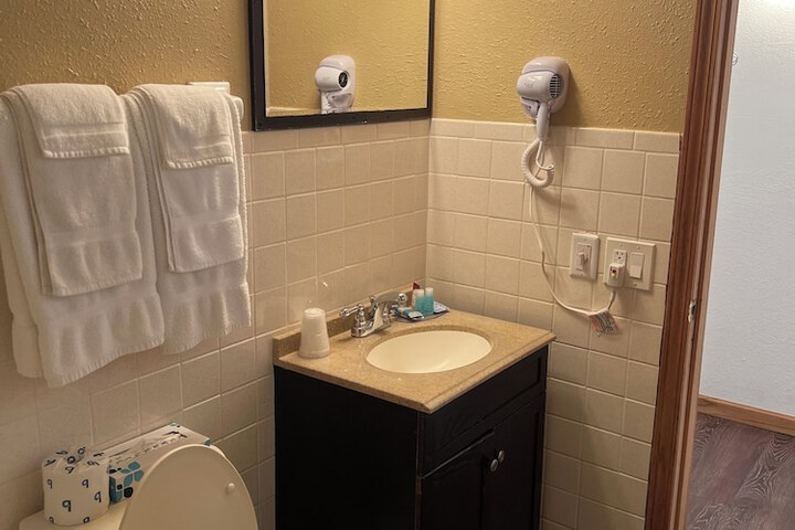 Room 133 of 180