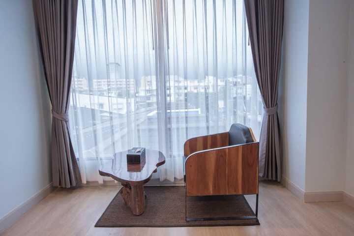 Room 33 of 59