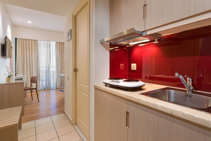 Private kitchenette
