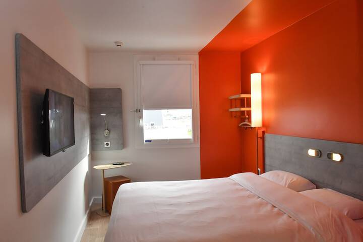 Room 4 of 45