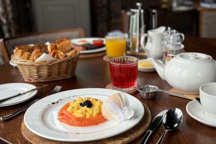 Breakfast/Coffee Service 33 of 52