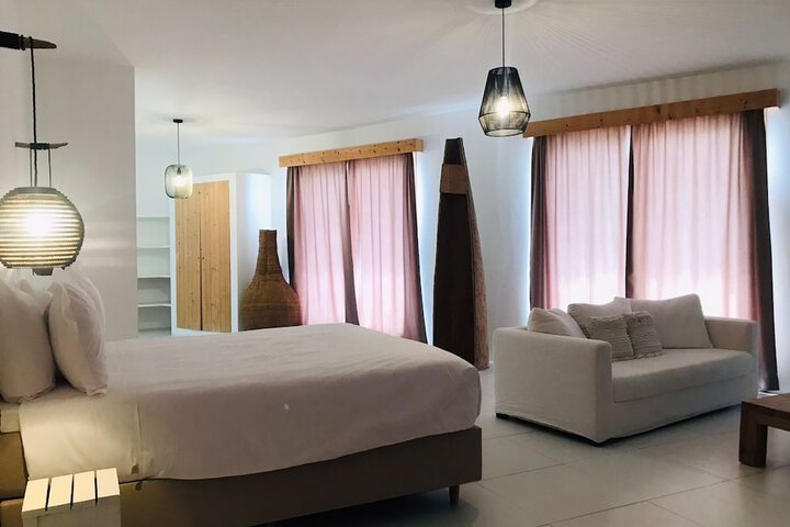 Room 34 of 64