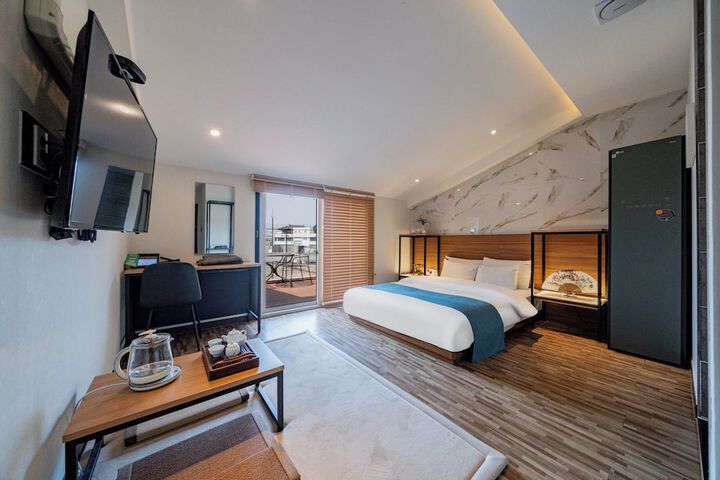 Room 55 of 85