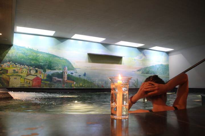 Pools & Facilities