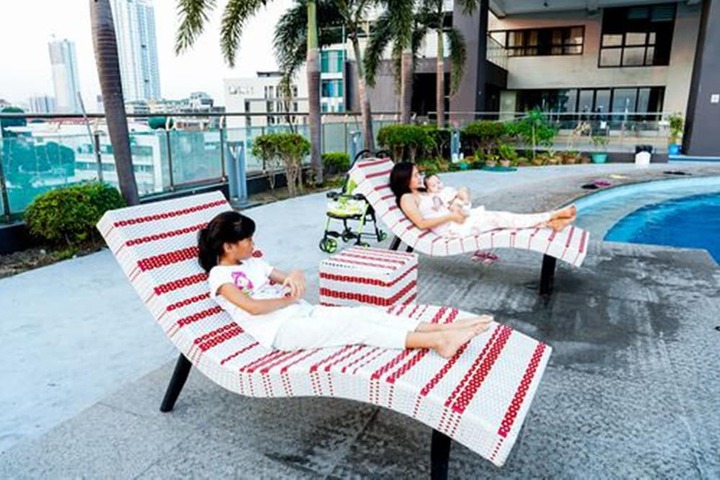 Sundeck 69 of 77