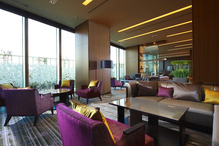 Hotel Lobby