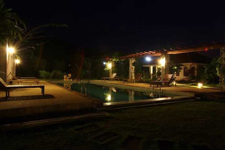 Pool 14 of 44