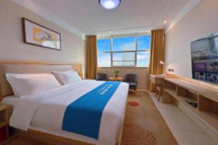 Room 10 of 10