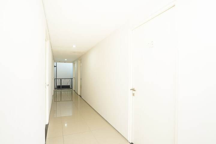 Ballroom/Hall 73 of 82