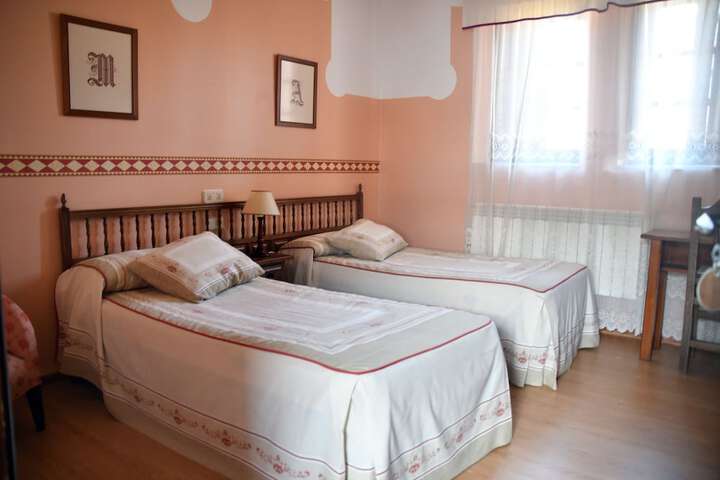 Room 10 of 52