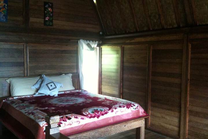 Room 2 of 30